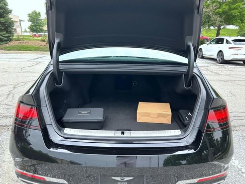 Certified 2024 Genesis G90 3.5T image 9