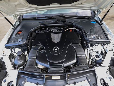 Used 2018 Mercedes-Benz E 400 Cabriolet image 35