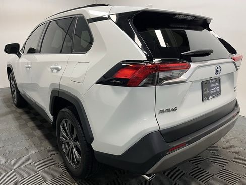 Used 2022 Toyota RAV4 Limited image 21