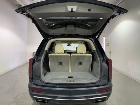 Used 2023 Cadillac XT6 Premium Luxury AWD/4WD image 7