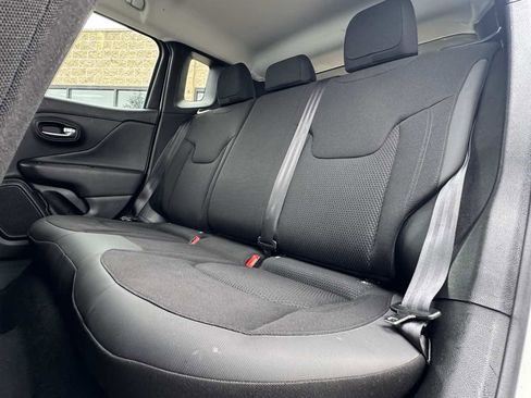 Used 2020 Jeep Renegade Altitude image 37