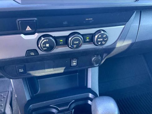 Used 2019 Toyota Tacoma SR w/ SR Convenience Package RWD image 34