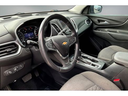 Used 2020 Chevrolet Equinox LT image 16