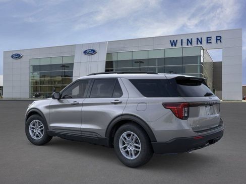 New 2026 Ford Explorer Active AWD/4WD image 4