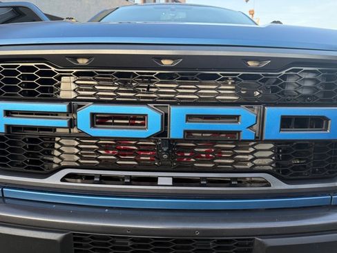 Used 2019 Ford F150 Raptor w/ Equipment Group 802A Luxury image 4