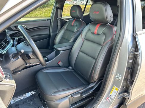 Used 2025 Chevrolet Trax RS w/ Driver Confidence Package FWD image 15