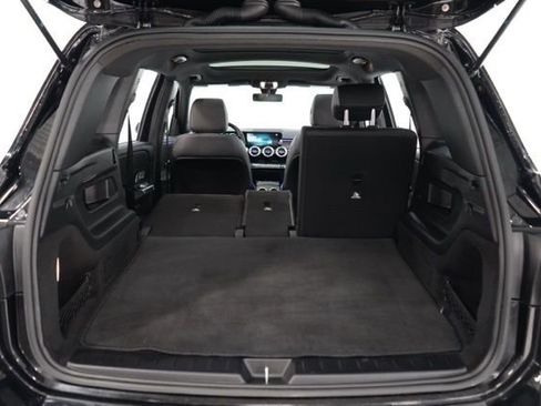 Used 2022 Mercedes-Benz GLB 250 4MATIC image 37