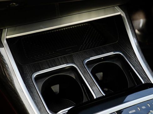 Used 2023 BMW 760i xDrive 760i xDrive image 16