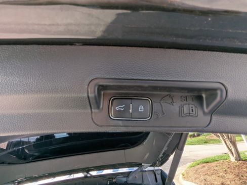 Used 2022 Ford Explorer Timberline image 17