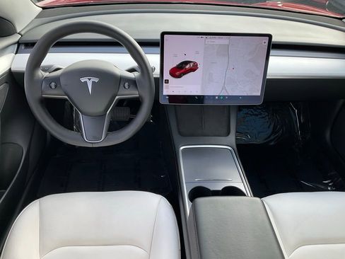 Used 2021 Tesla Model 3 Standard Range Plus image 36