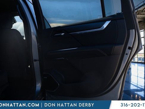 Used 2025 GMC Acadia Elevation image 23