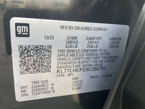 Used 2025 Chevrolet Trax LT image 23