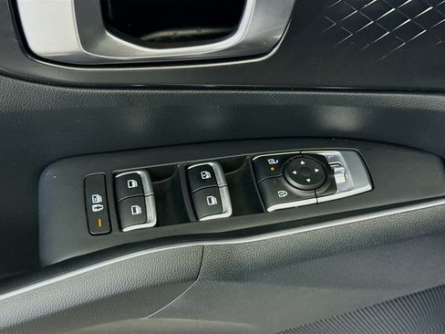 Used 2024 Kia Sorento S FWD image 24