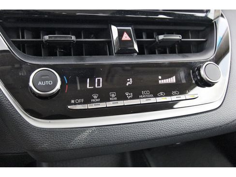 Used 2025 Toyota Corolla LE FWD image 26