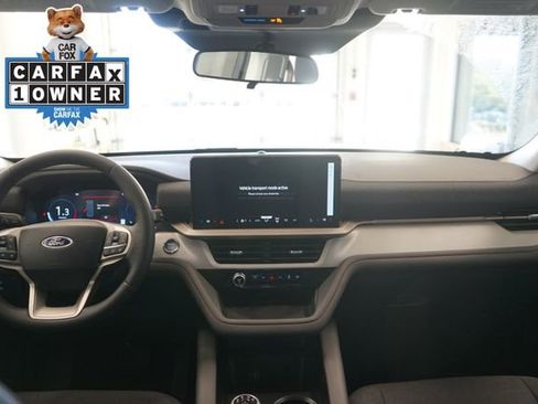 Used 2026 Ford Explorer Active AWD/4WD image 32