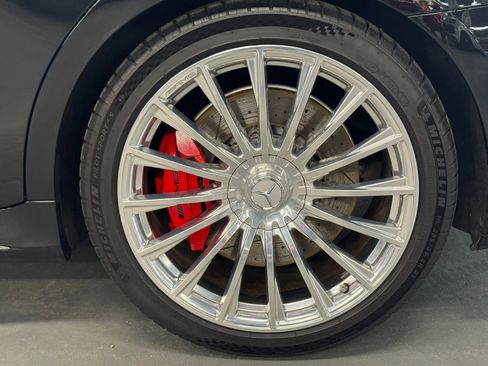 Used 2024 Mercedes-Benz S 63 AMG S w/ Carbon Fiber Exterior Package image 7