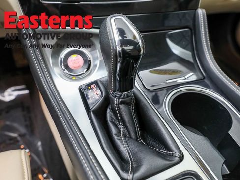 Used 2017 Nissan Maxima Platinum image 13