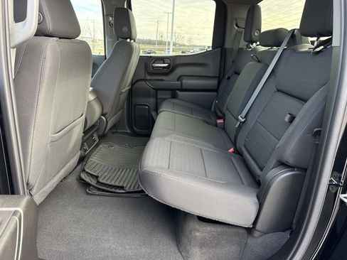 Used 2023 Chevrolet Silverado 1500 Custom image 21