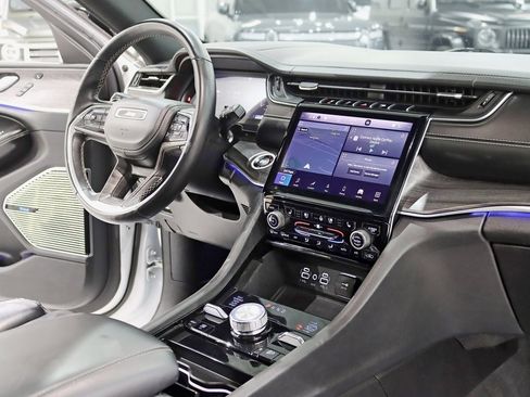 Used 2021 Jeep Grand Cherokee L Overland w/ Luxury Tech Group IV image 33