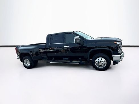 Used 2024 Chevrolet Silverado 3500 LTZ w/ LTZ Plus Package AWD/4WD image 9
