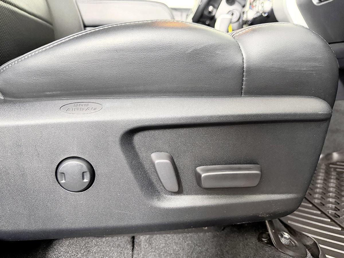 Used 2019 Toyota Tundra Platinum AWD/4WD image 51