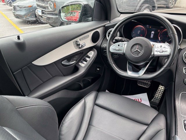 Used 2021 Mercedes-Benz GLC 300 4MATIC w/ AMG Line image 31