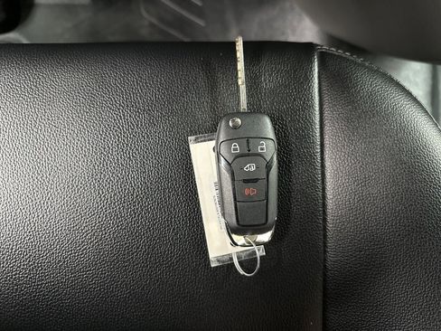 Used 2023 Ford Transit 350 XL image 38