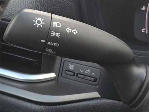 Certified 2024 Toyota Grand Highlander XLE image 30