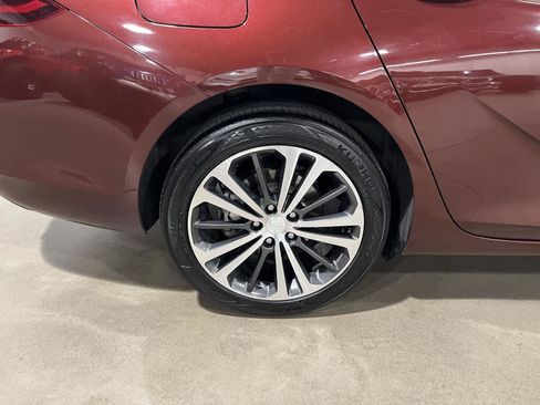 Used 2019 Buick Regal Essence w/ Driver Confidence Package I AWD/4WD image 44