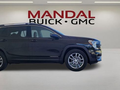 Used 2024 GMC Terrain SLT AWD/4WD image 19