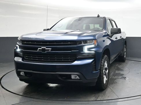 Used 2021 Chevrolet Silverado 1500 RST w/ Convenience Package II image 9