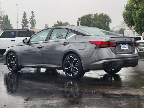 Used 2023 Nissan Altima 2.5 SR image 2