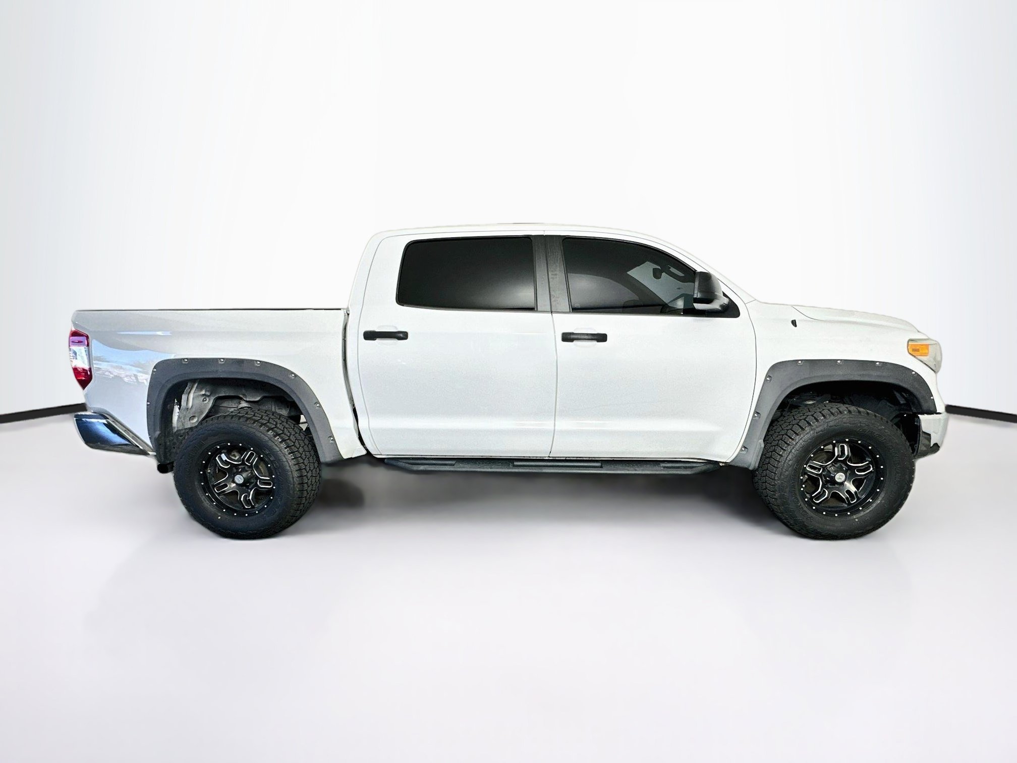 Used 2014 Toyota Tundra SR5 w/ TRD Off Road Package RWD image 10