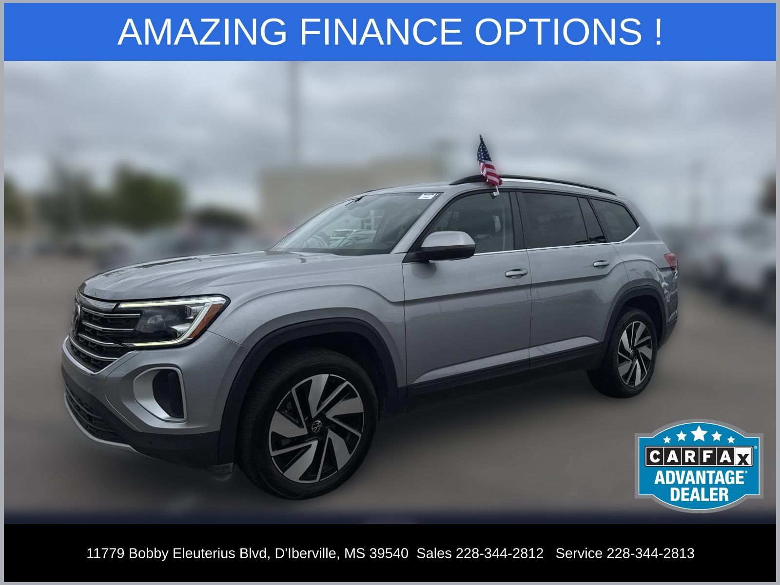 Used 2024 Volkswagen Atlas SE FWD image 1
