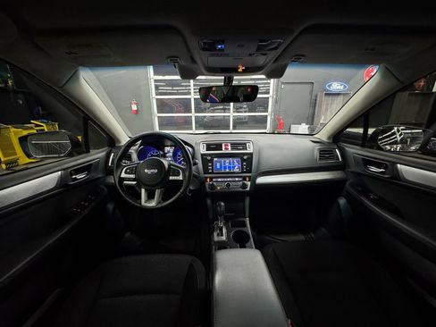 Used 2017 Subaru Outback 2.5i Premium image 30