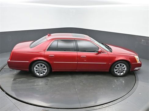 Used 2009 Cadillac DTS image 42