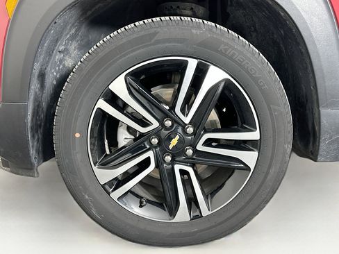 Used 2023 Chevrolet TrailBlazer LT w/ Convenience Package image 11