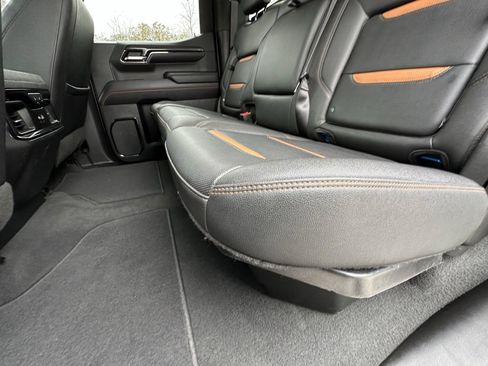 Used 2022 GMC Sierra 1500 AT4 w/ AT4 Premium Package image 25