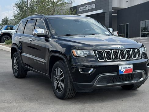 Used 2019 Jeep Grand Cherokee Limited AWD/4WD image 3
