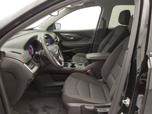 Used 2024 GMC Terrain SLE w/ Elevation Edition image 17