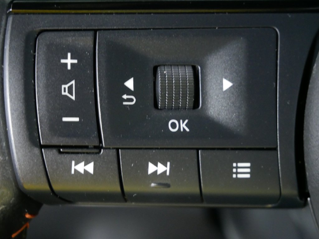 Used 2023 Nissan Pathfinder Rock Creek AWD/4WD image 24