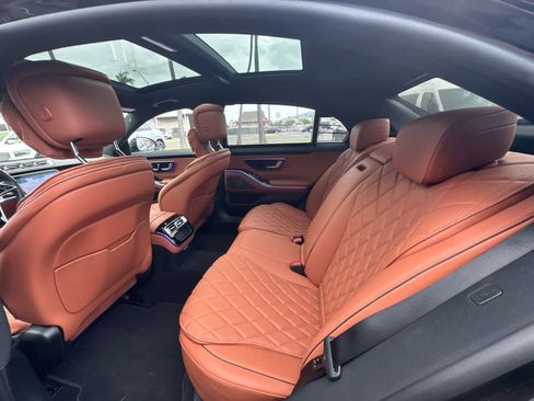 Certified 2023 Mercedes-Benz S 580e 4MATIC Sedan image 16