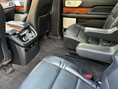 Used 2019 Lincoln Navigator L Reserve w/ Cargo Package image 16