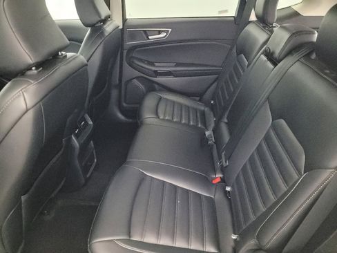Used 2024 Ford Edge SEL image 18