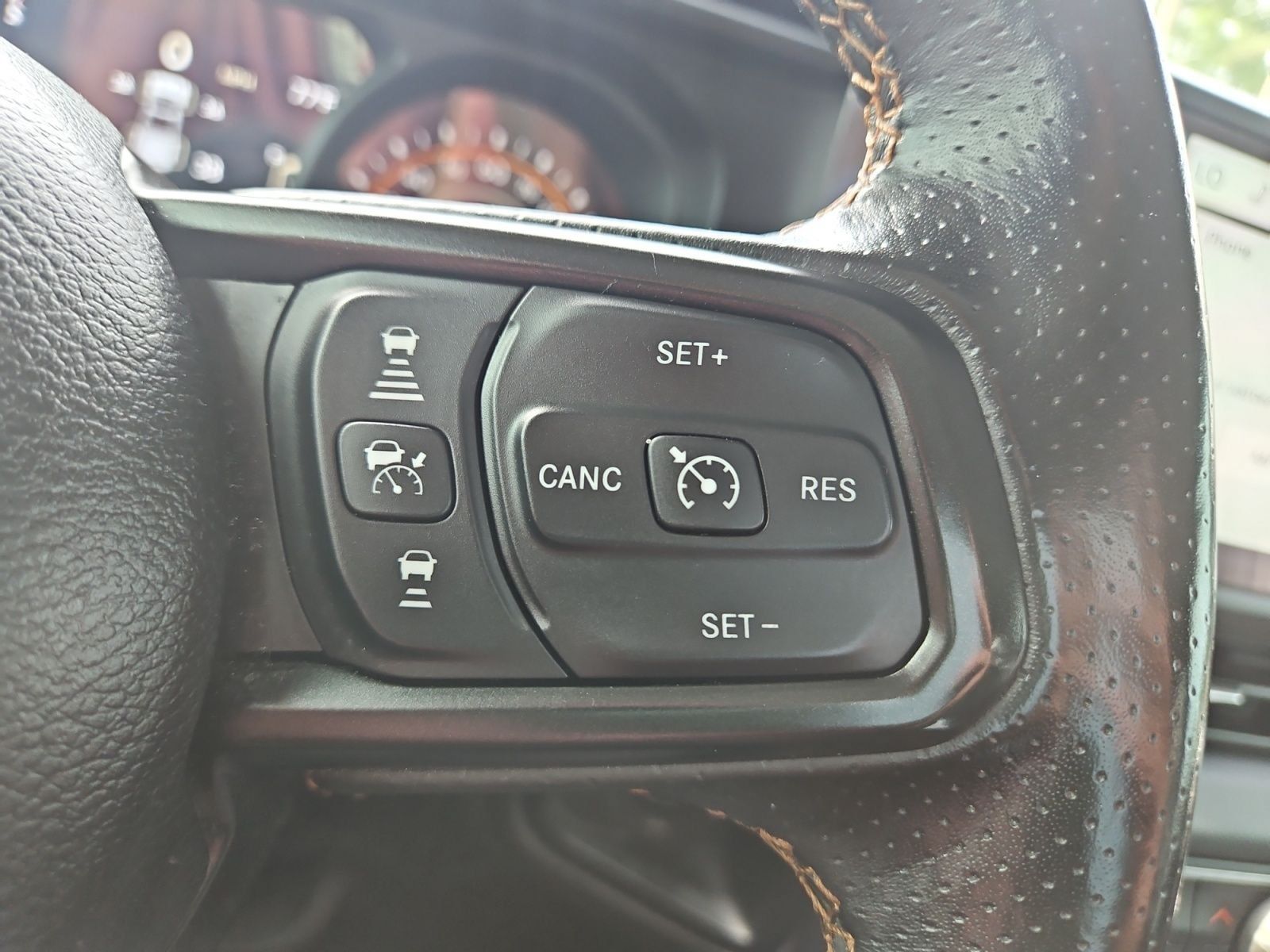 Used 2024 Jeep Gladiator Mojave w/ Convenience Group AWD/4WD image 26