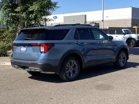 New 2026 Ford Explorer Active w/ Active Comfort Package AWD/4WD image 6
