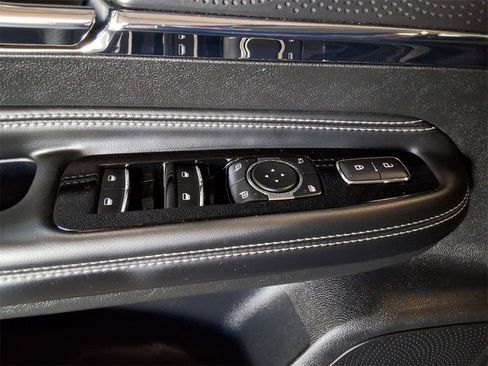 Used 2023 Lincoln Corsair FWD image 22