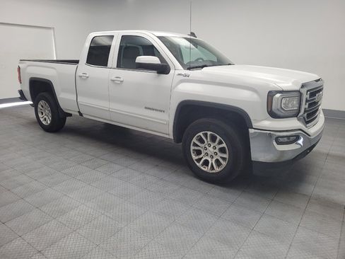Used 2018 GMC Sierra 1500 SLE w/ SLE Value Package AWD/4WD image 11