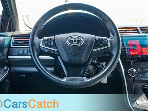 Used 2016 Toyota Camry SE image 20