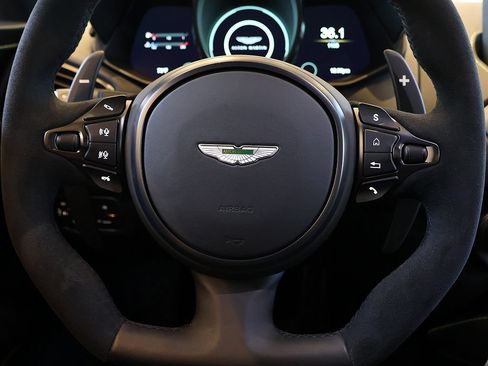 Used 2023 Aston Martin V12 Vantage RWD image 45